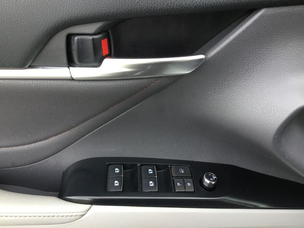 used 2018 Toyota Camry Hybrid car, priced at $13,799