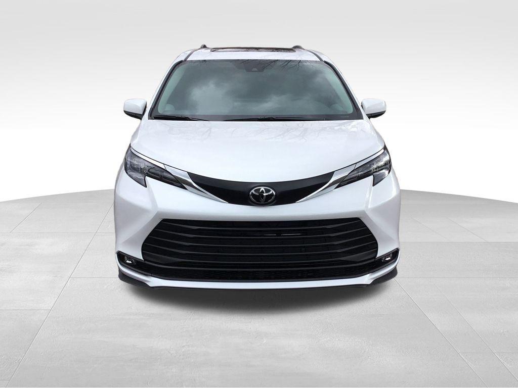 used 2026 Toyota Sienna car, priced at $48,999