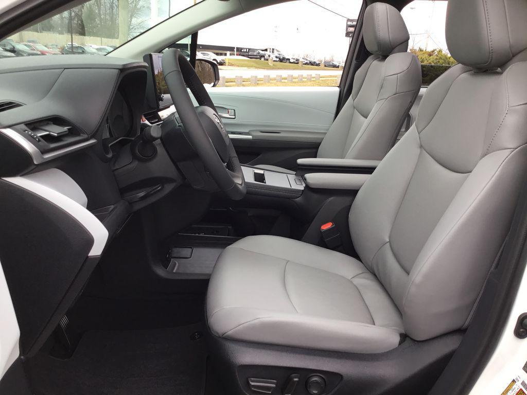 used 2026 Toyota Sienna car, priced at $48,999