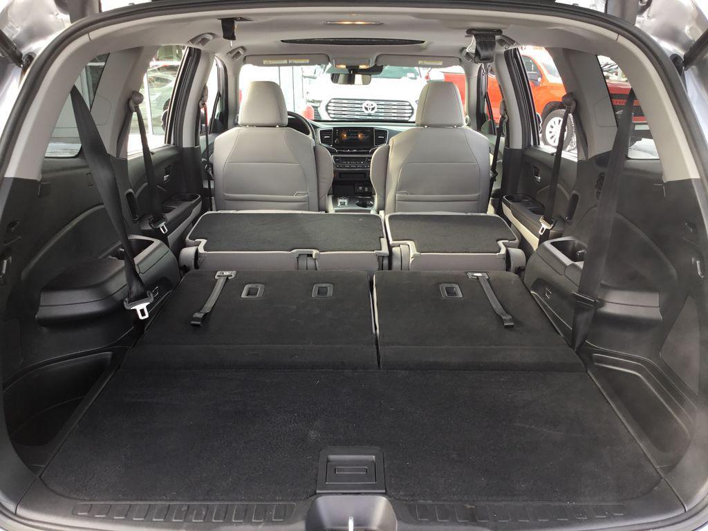 used 2022 Honda Pilot car, priced at $31,999