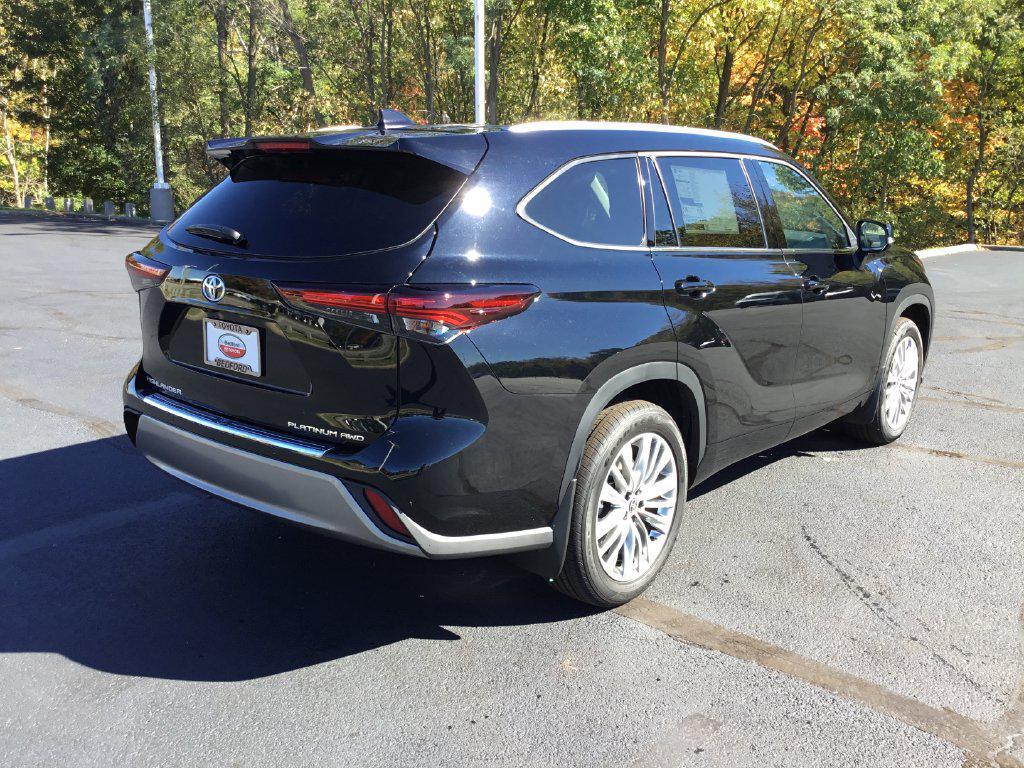 new 2026 Toyota Highlander car, priced at $55,918