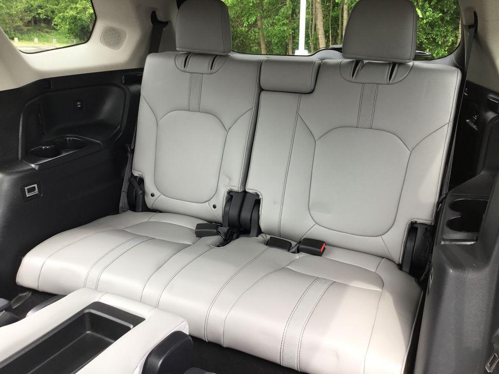 used 2025 Honda Pilot car, priced at $43,197