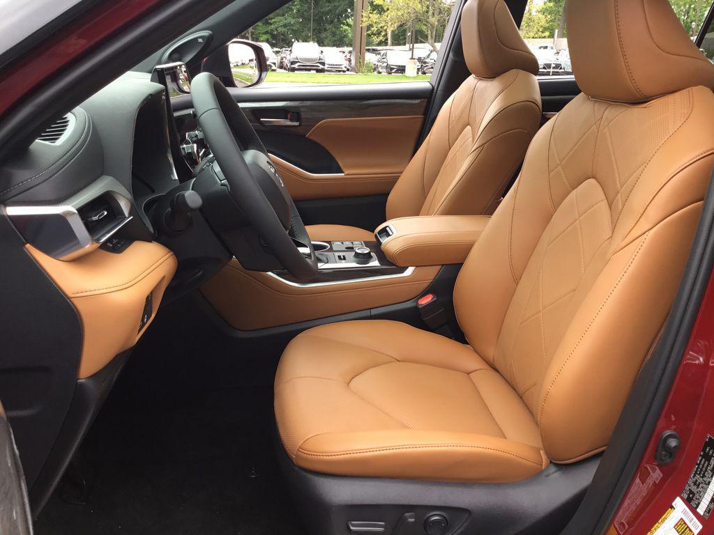 used 2026 Toyota Highlander car, priced at $57,963