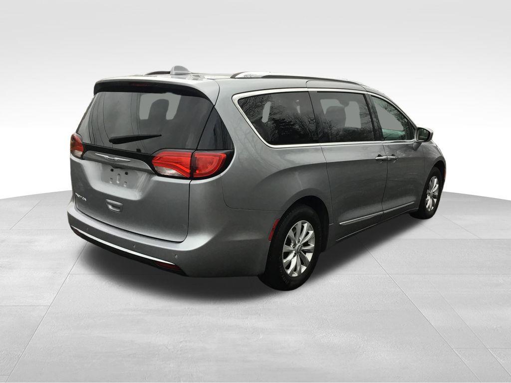 used 2019 Chrysler Pacifica car, priced at $15,799