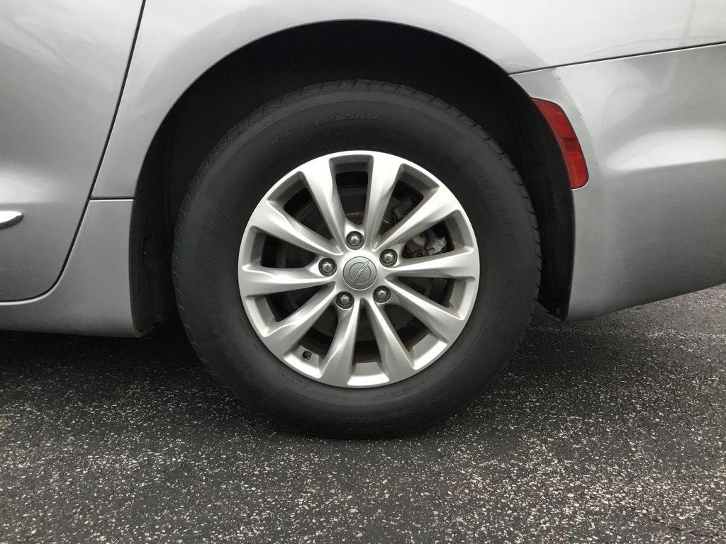 used 2019 Chrysler Pacifica car, priced at $15,799