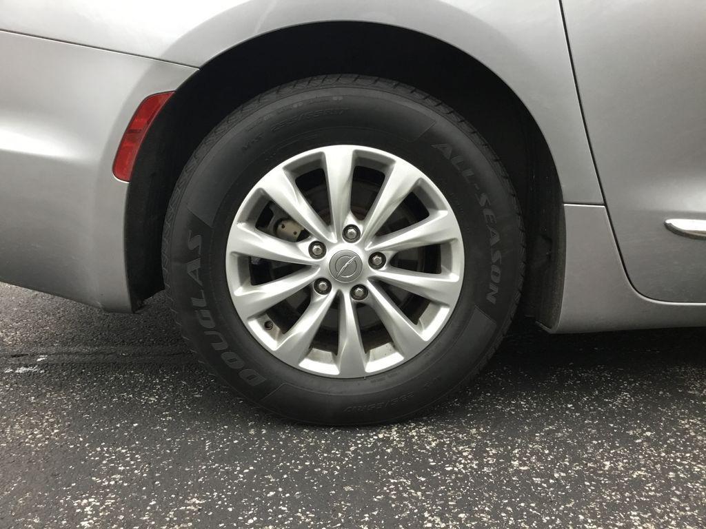 used 2019 Chrysler Pacifica car, priced at $15,799