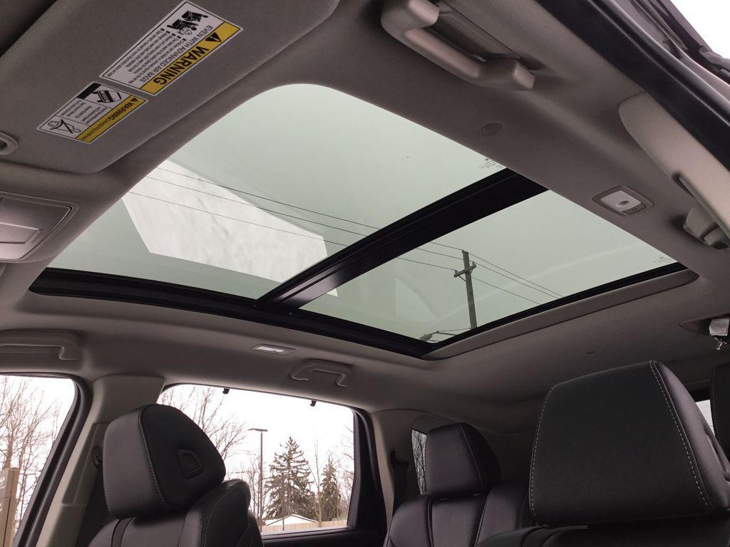 used 2023 Acura MDX car, priced at $37,499