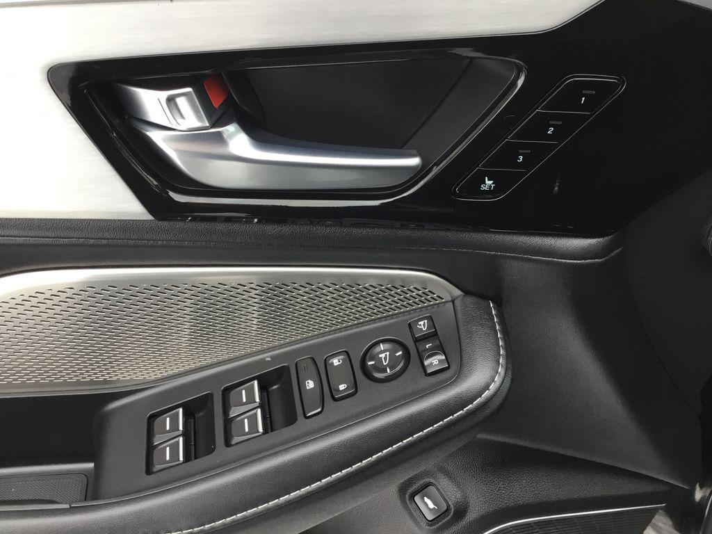 used 2023 Acura MDX car, priced at $37,499