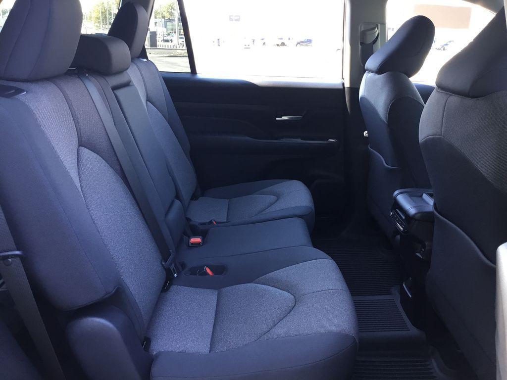 used 2025 Toyota Highlander car, priced at $44,799