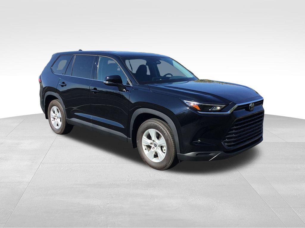 used 2025 Toyota Highlander car, priced at $44,799