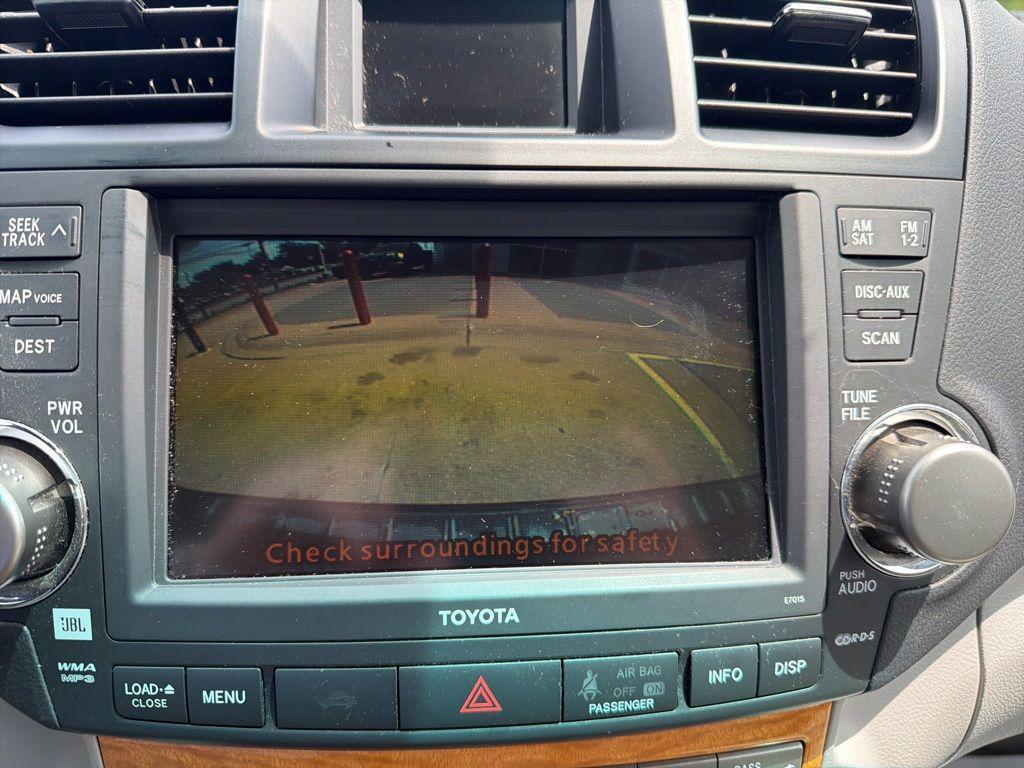 used 2009 Toyota Highlander Hybrid car, priced at $16,197
