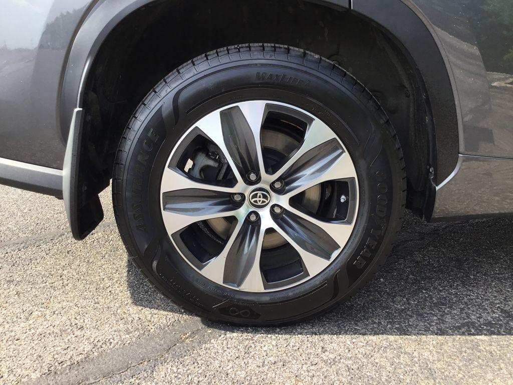 used 2023 Toyota Highlander car, priced at $32,197