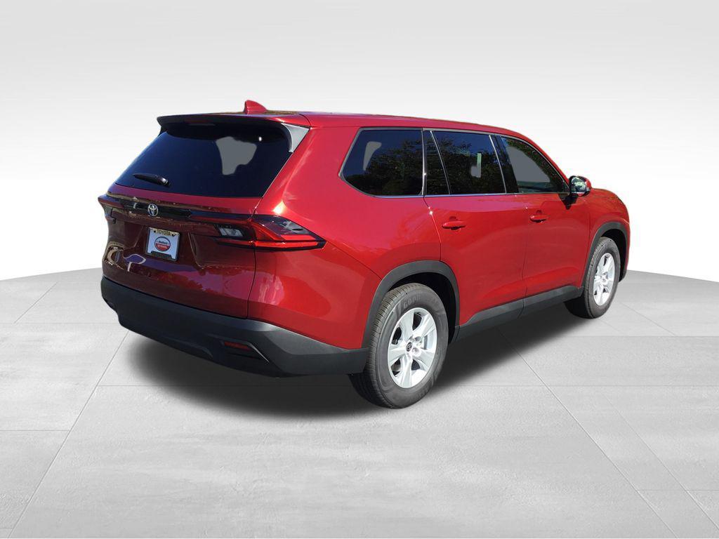 used 2025 Toyota Highlander car, priced at $42,999