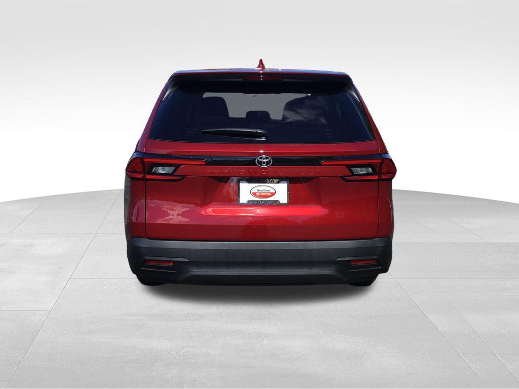 used 2025 Toyota Highlander car, priced at $42,999