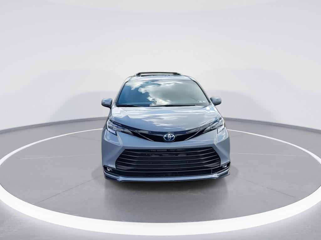 used 2025 Toyota Sienna car, priced at $57,897
