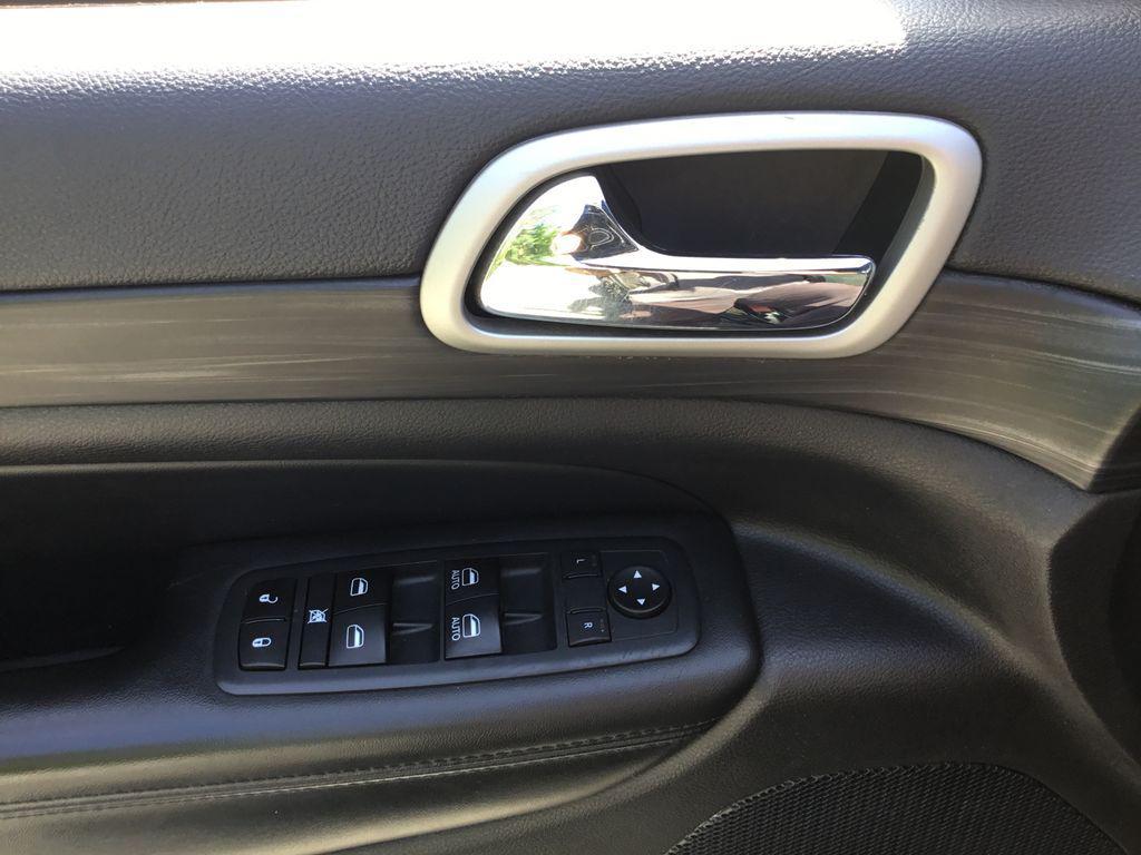used 2020 Jeep Grand Cherokee car, priced at $20,397
