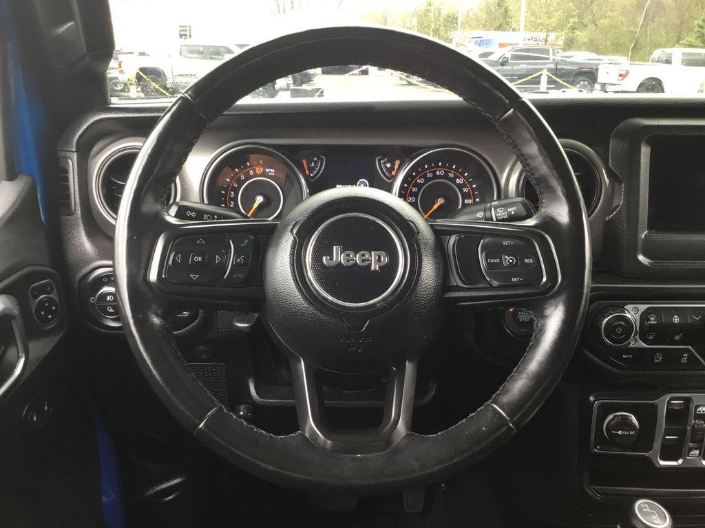 used 2022 Jeep Gladiator car, priced at $27,597