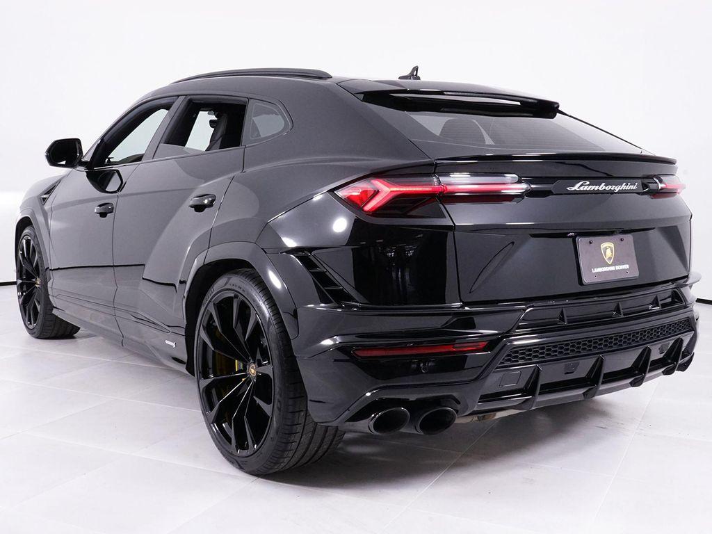 used 2023 Lamborghini Urus car, priced at $226,389
