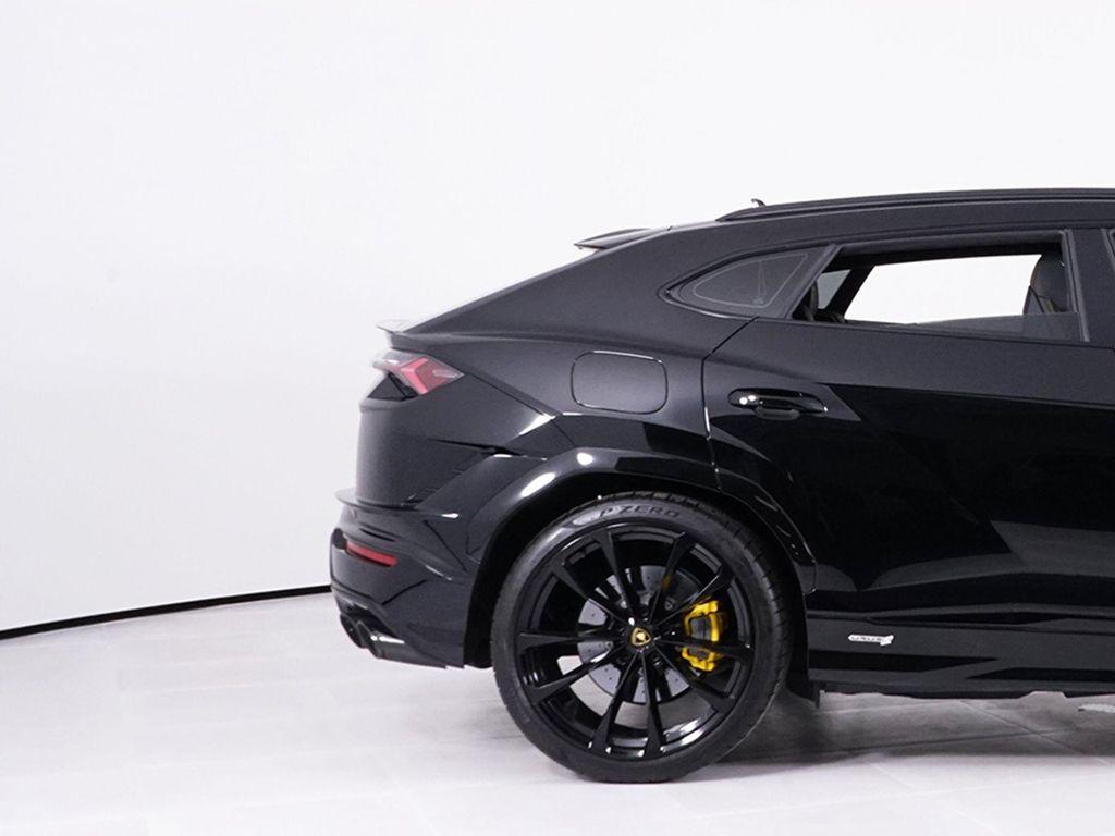 used 2023 Lamborghini Urus car, priced at $226,389