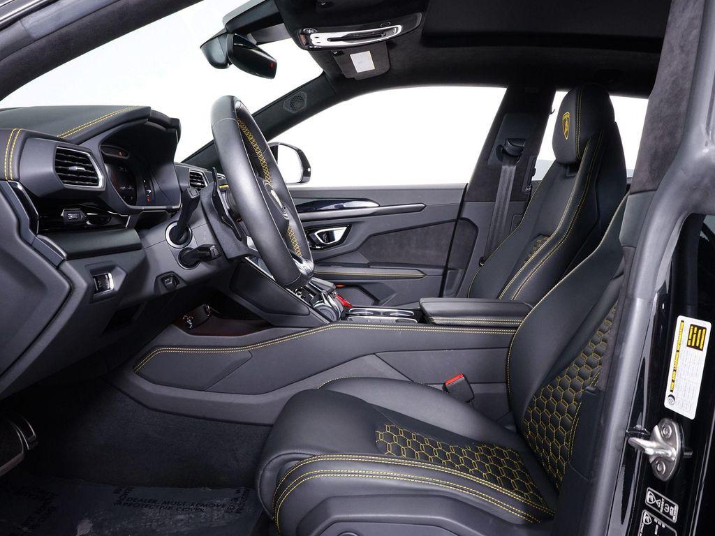 used 2023 Lamborghini Urus car, priced at $226,389