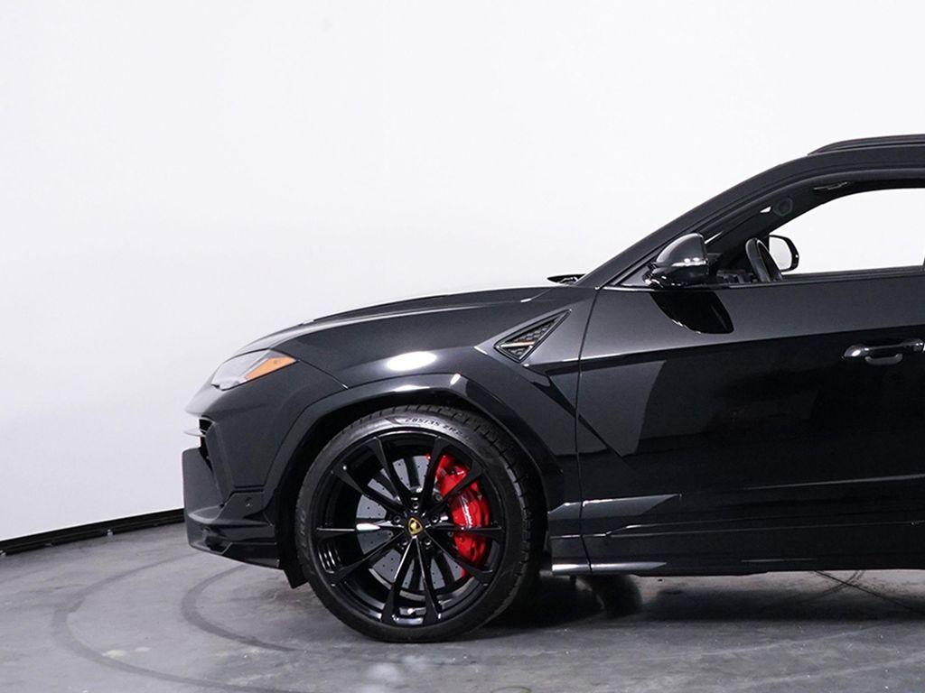 used 2024 Lamborghini Urus car, priced at $262,991