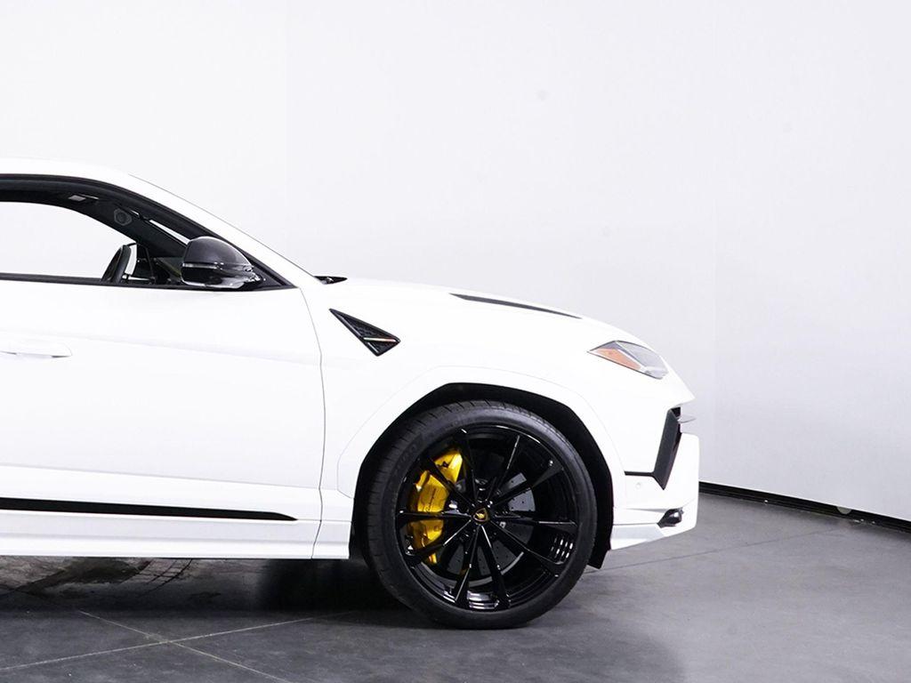 used 2024 Lamborghini Urus car, priced at $256,991