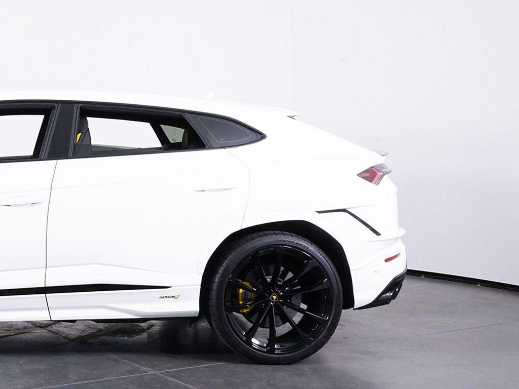 used 2024 Lamborghini Urus car, priced at $256,991