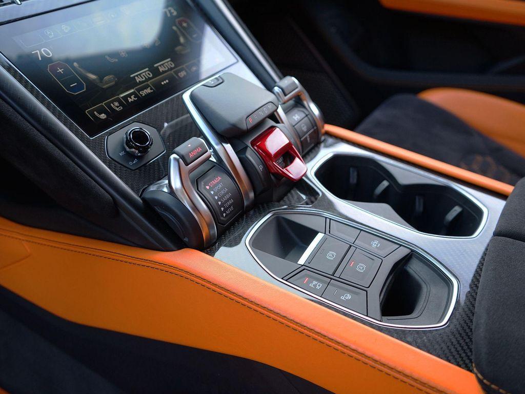 used 2022 Lamborghini Urus car, priced at $197,900