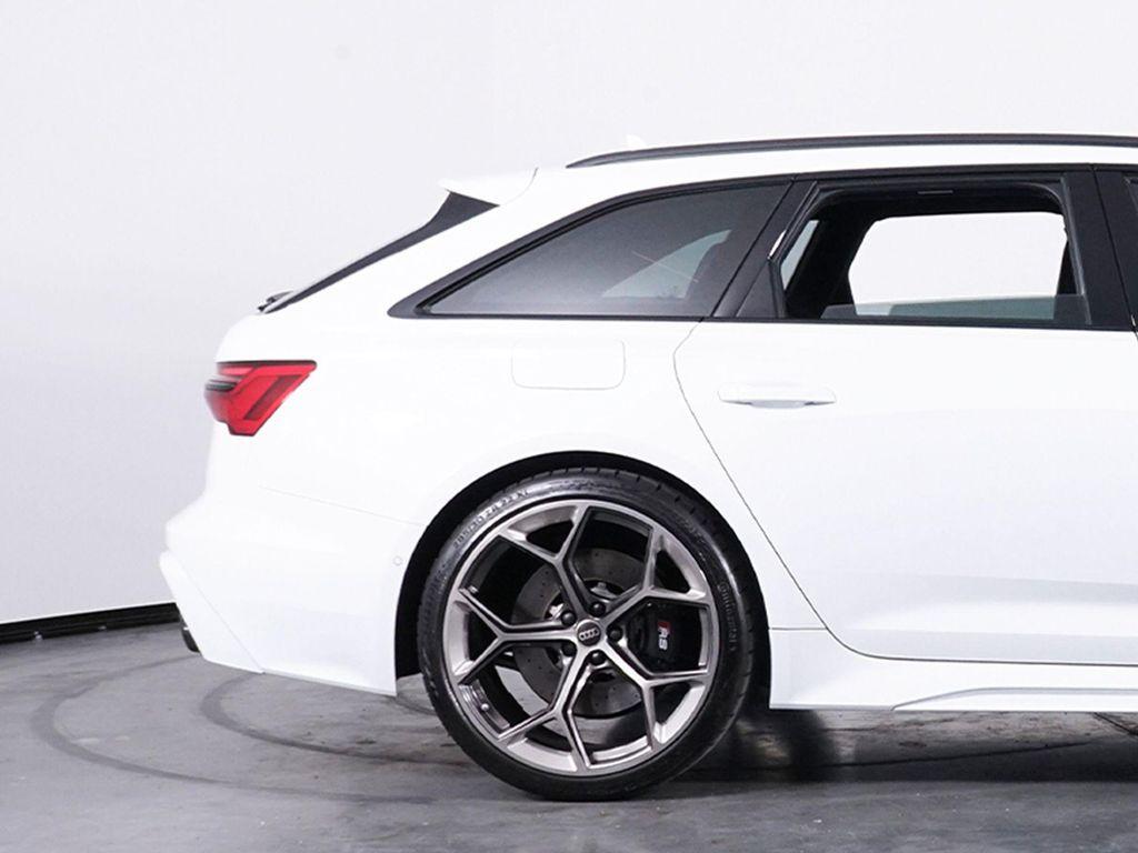 used 2025 Audi RS 6 Avant car, priced at $137,991