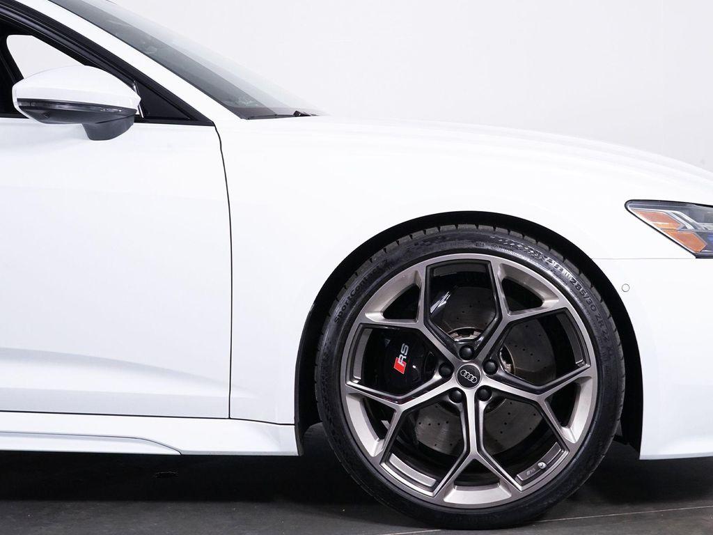 used 2025 Audi RS 6 Avant car, priced at $137,991