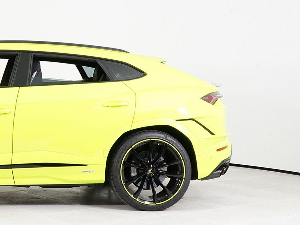 used 2024 Lamborghini Urus car, priced at $280,989