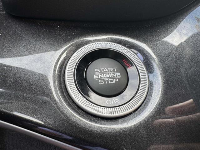 used 2022 Jeep Grand Cherokee car, priced at $28,995