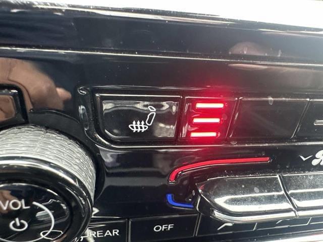 used 2023 Jeep Grand Cherokee L car, priced at $35,995