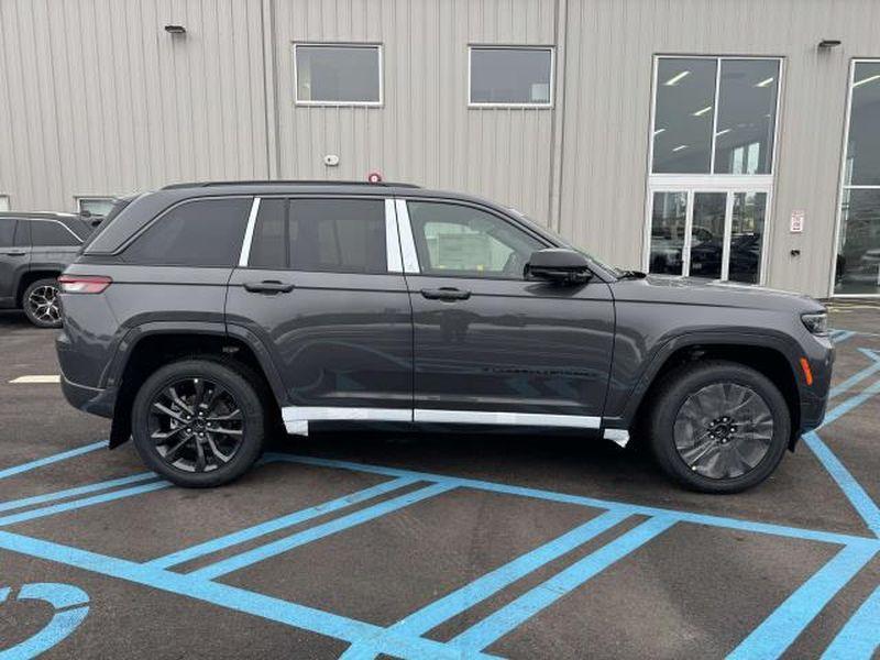 new 2026 Jeep Grand Cherokee car, priced at $53,580