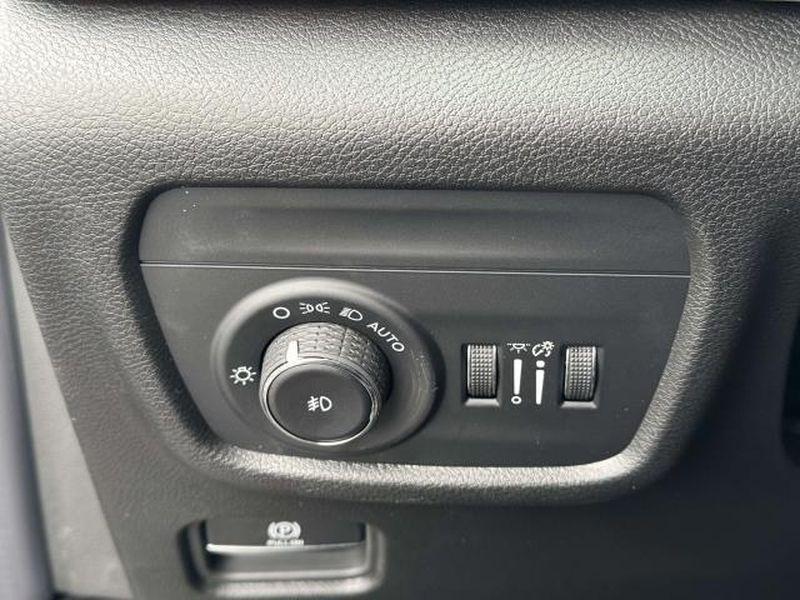 new 2026 Jeep Grand Cherokee car, priced at $50,580