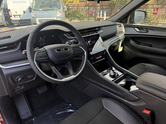 new 2025 Jeep Grand Cherokee L car, priced at $42,895