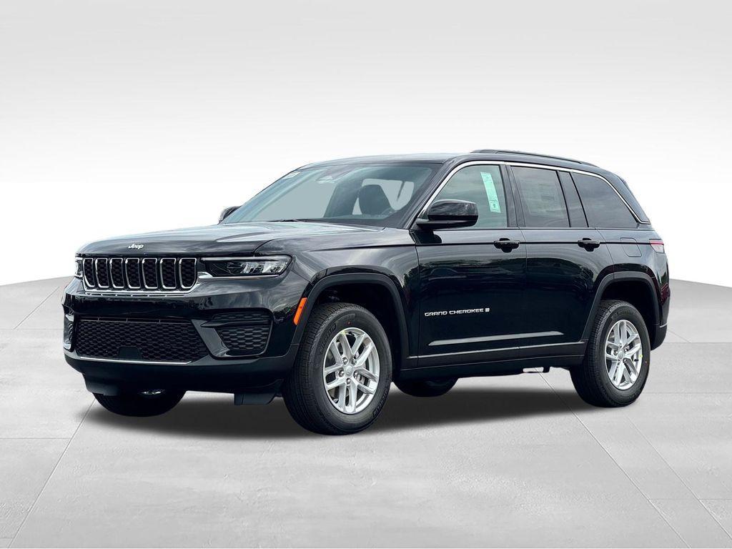 new 2026 Jeep Grand Cherokee car, priced at $40,944