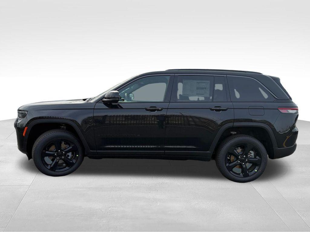 new 2026 Jeep Grand Cherokee car, priced at $45,038