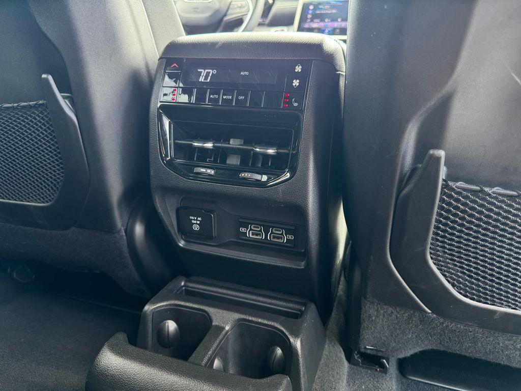 used 2024 Jeep Grand Cherokee L car, priced at $35,379