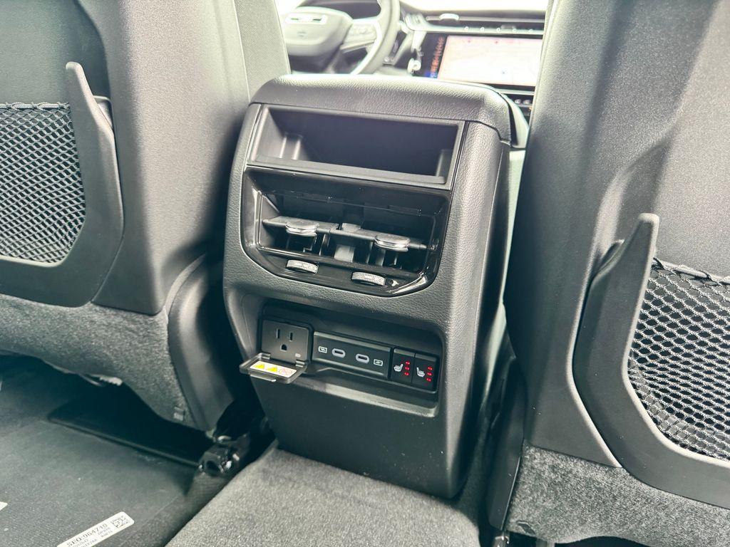 new 2026 Jeep Grand Cherokee car, priced at $45,248