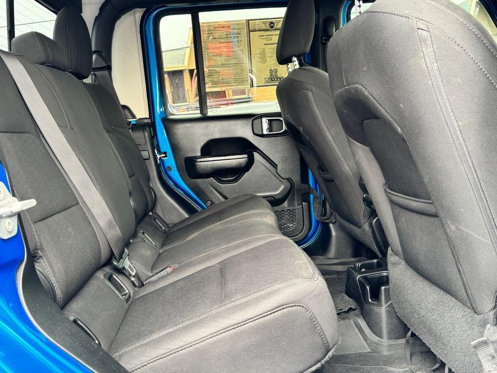 used 2022 Jeep Gladiator car, priced at $28,059