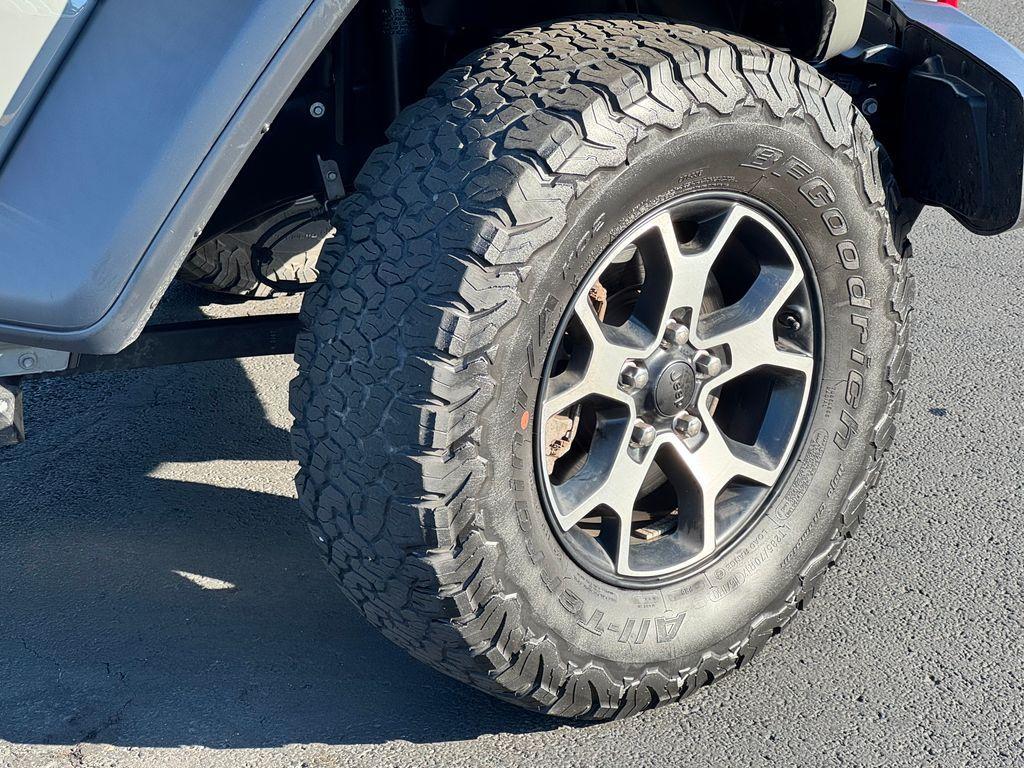used 2021 Jeep Wrangler Unlimited car, priced at $35,361