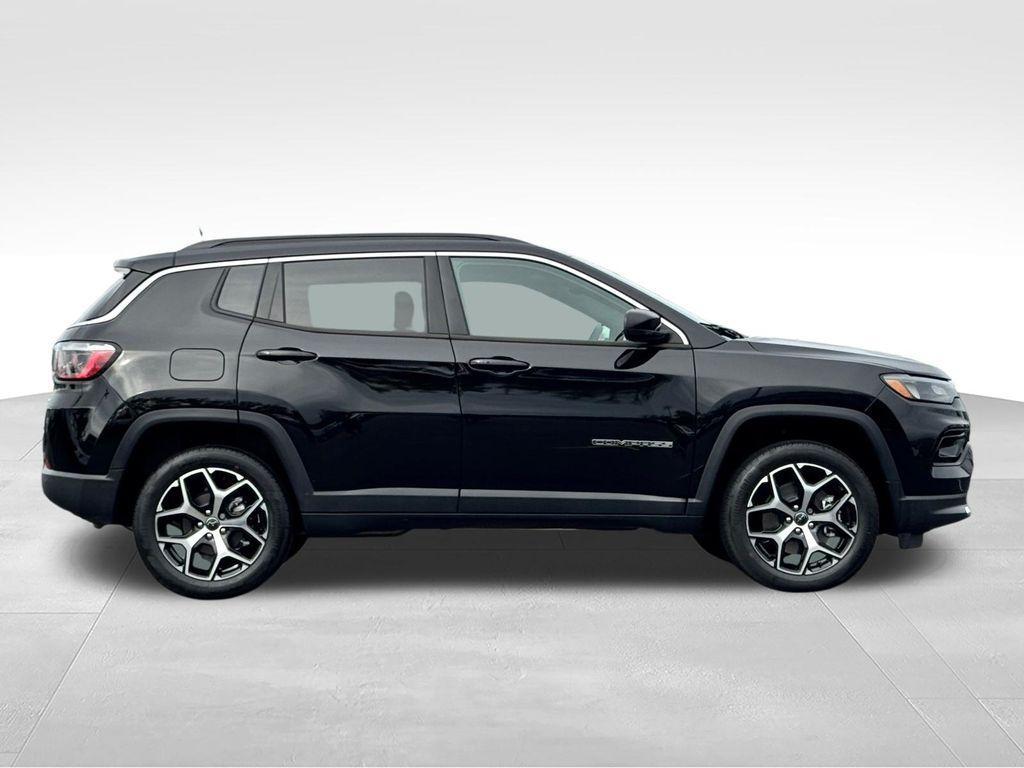 new 2026 Jeep Compass car, priced at $33,620