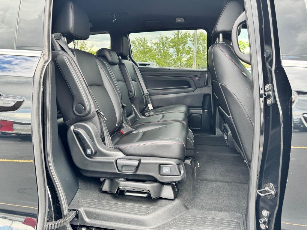used 2023 Honda Odyssey car, priced at $36,576