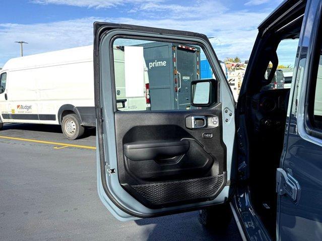 new 2026 Jeep Gladiator car, priced at $59,711