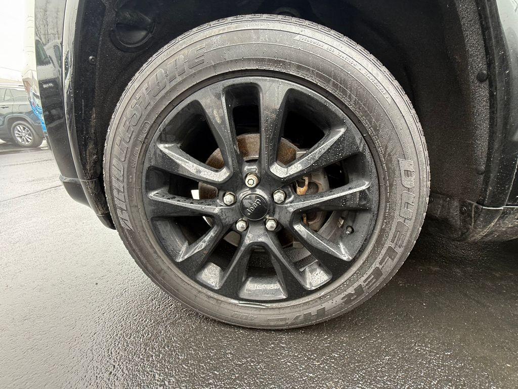 used 2019 Jeep Grand Cherokee car, priced at $19,943