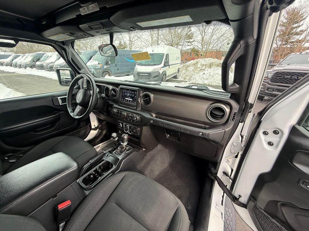 used 2021 Jeep Wrangler Unlimited car, priced at $27,022