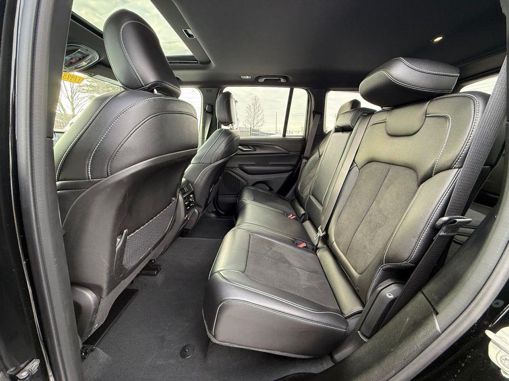 used 2024 Jeep Grand Cherokee car, priced at $34,404