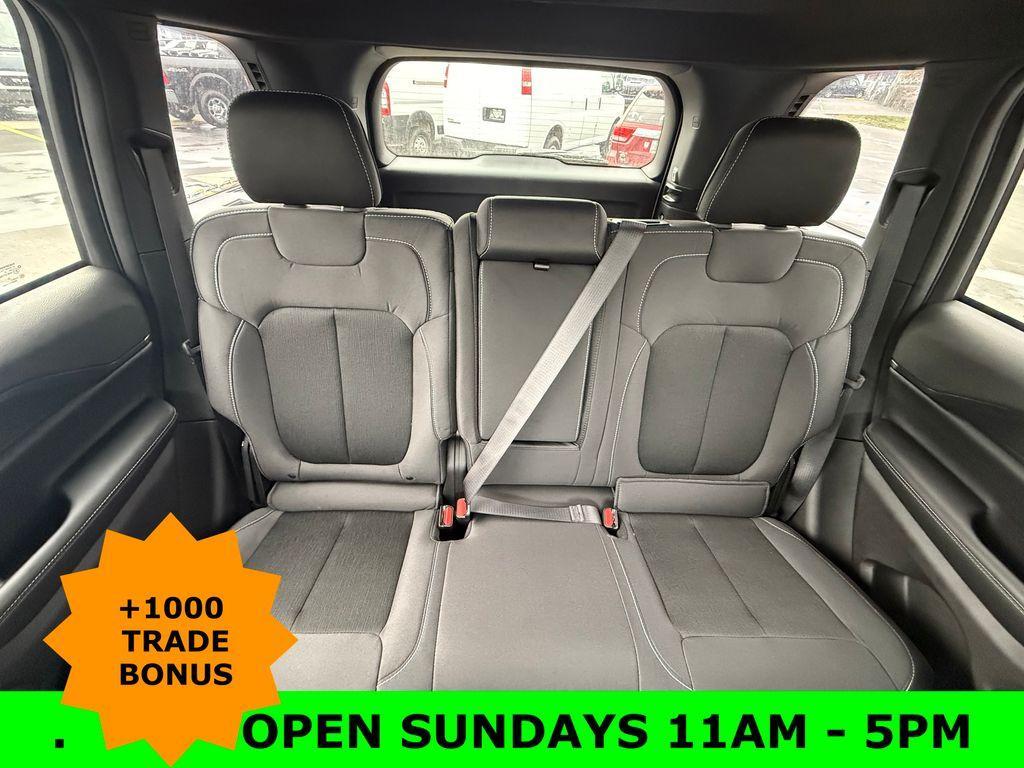 new 2025 Jeep Grand Cherokee car, priced at $36,477