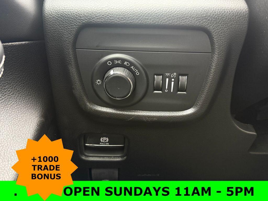 new 2025 Jeep Grand Cherokee car, priced at $36,477